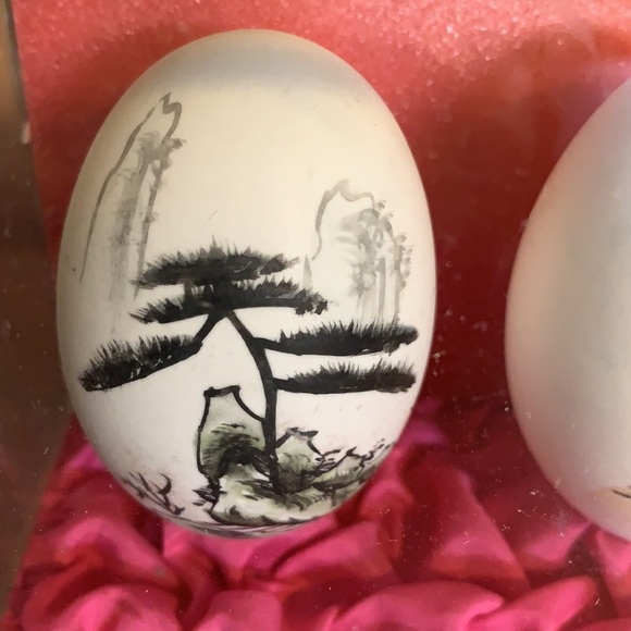Vintage Hand Painted Japanese Eggs in Sealed Box - Picture 7 of 14
